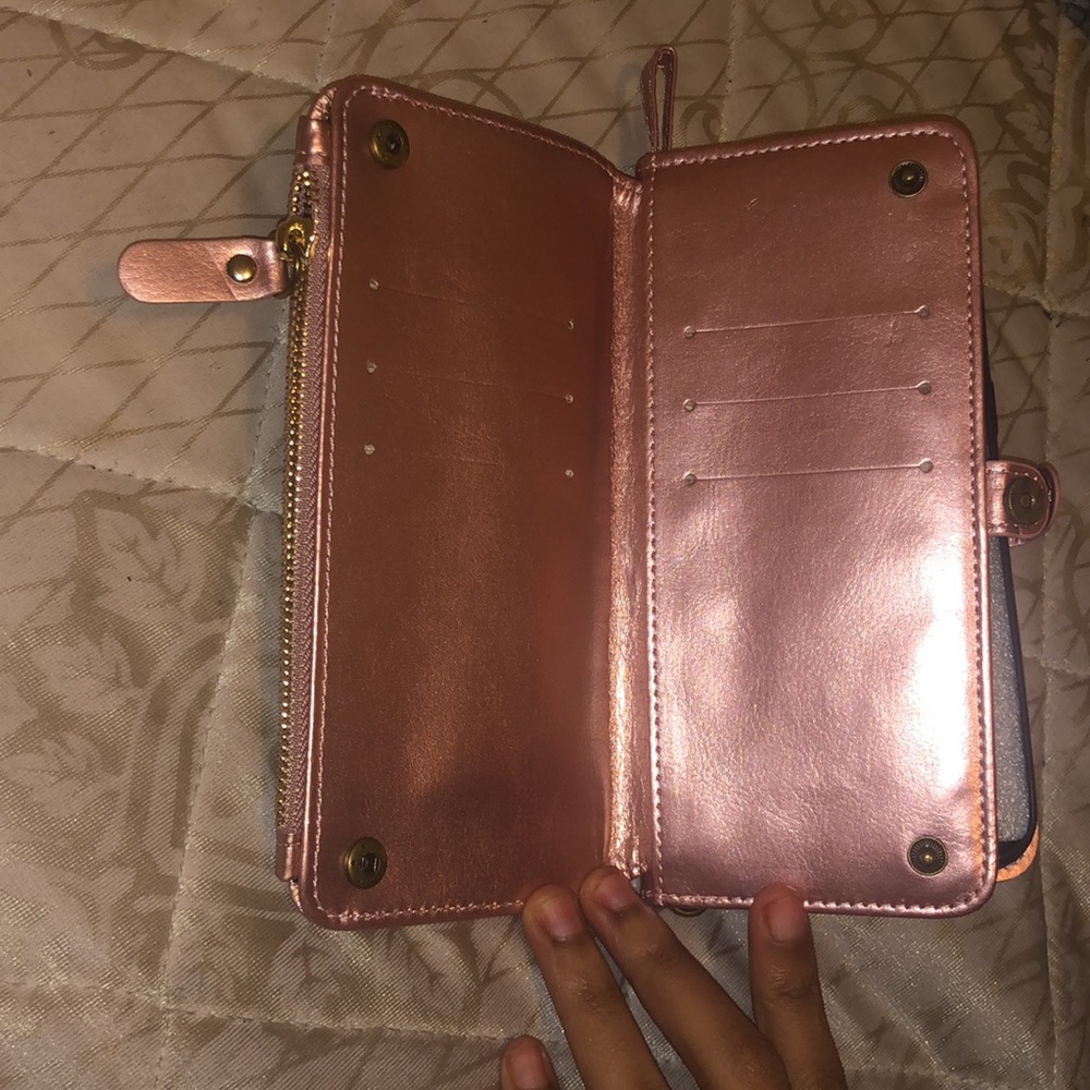 Phone case - Picture 3 of 4